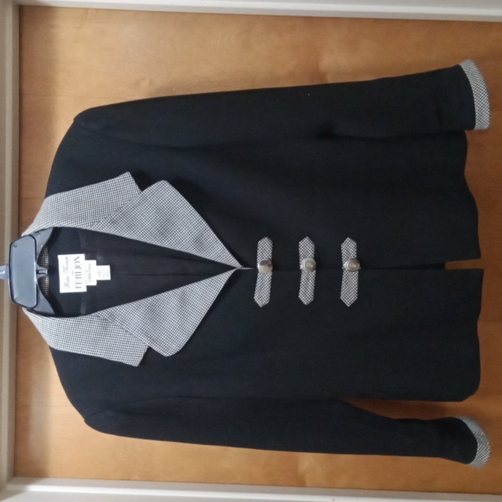 Women's black jacket